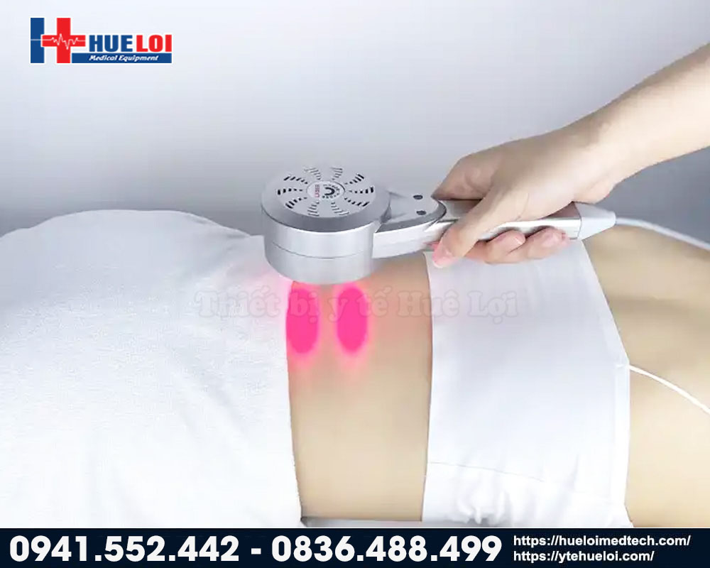 trị liệu với máy laser 