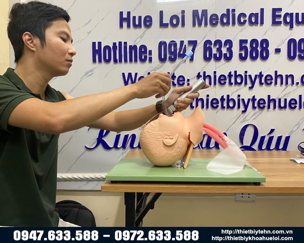 mô hình đặt nội khí quản trẻ nhỏ